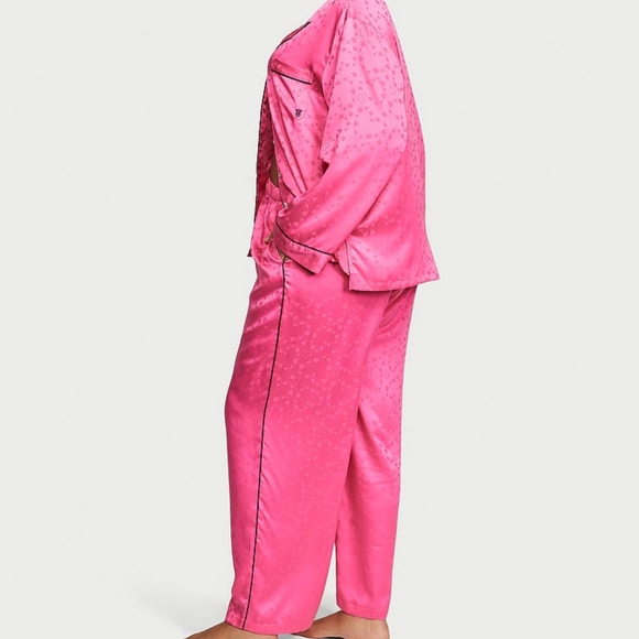 Victorias Secret Hot Pink Satin long PJamas. XL Top & XXL Bottoms .Brand New 💎 - Picture 4 of 6